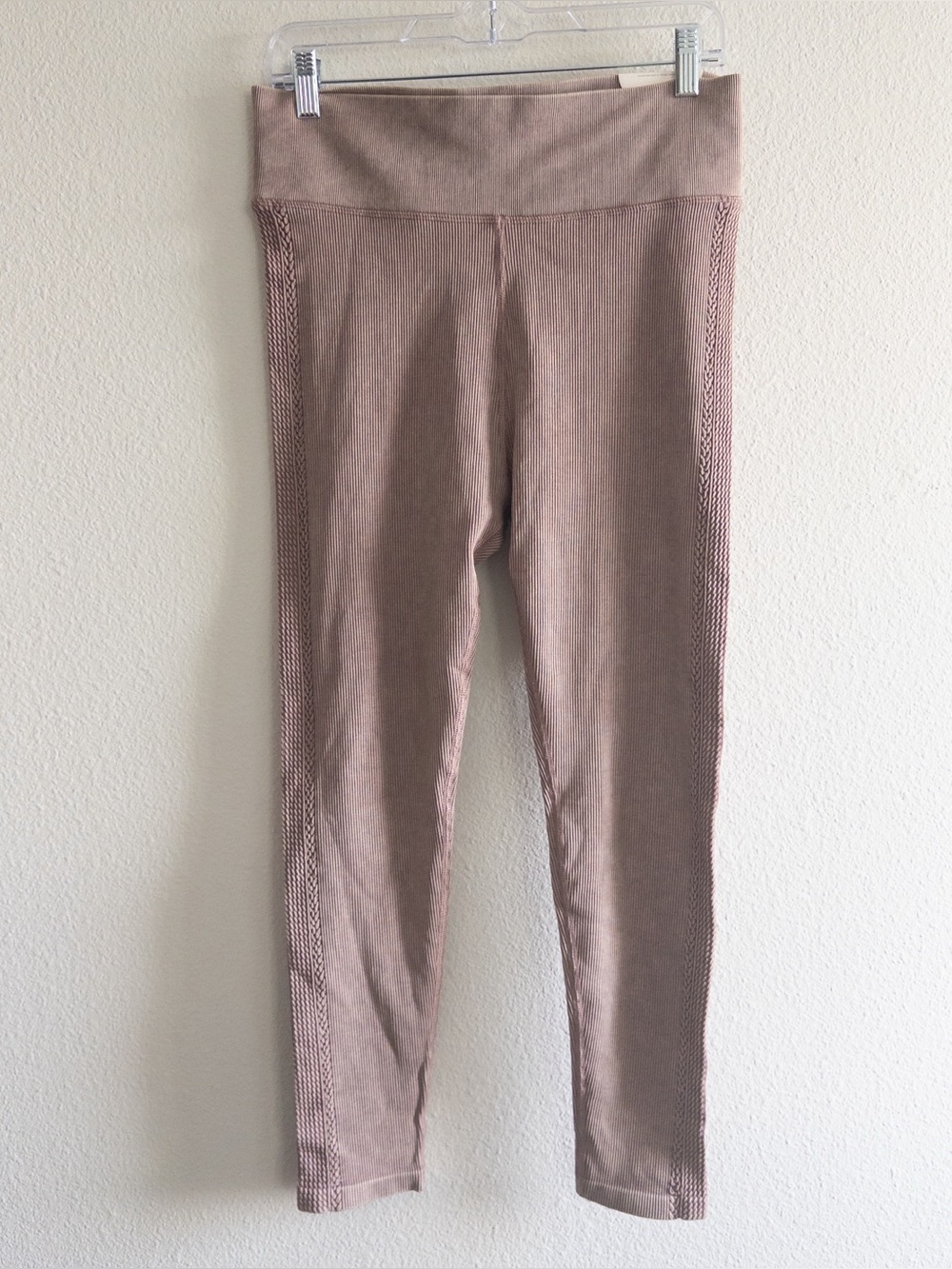 NWT Offline by Aerie 7/8 Legging size XL